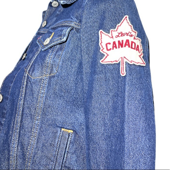 LEVI’S Canada Maple Leaf Arm Patch Denim Jean Jacket - Picture 5 of 10